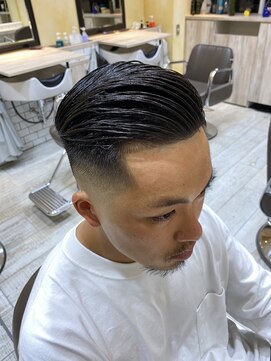 グルーマーズトウキョウ(GROOMER/S TOKYO) スキンフェードカット パートスタイル【GROOMER/S TOKYO】