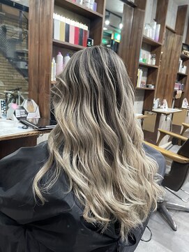 ラフ(LAFF) #黒髪#ボブルフ#ネビージュ#小顔#ワンレン