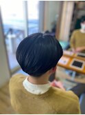 マニッシュスタイル黒髪清潔感好感度高いツヤ美髪襟足スッキリ