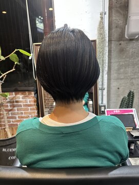 ヴィップルーム(viproom) マッシュショート/アッシュカラー/ツヤ髪スタイル/黒髪スタイル