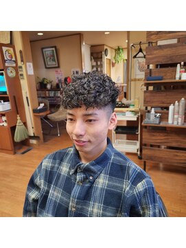 ヘアーサロンもりかわ 強めスペインカール