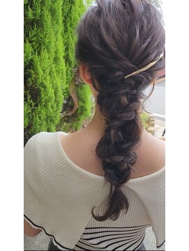 アピッシュ シーナ 海老名店(apish ciena) ヘアアレンジ