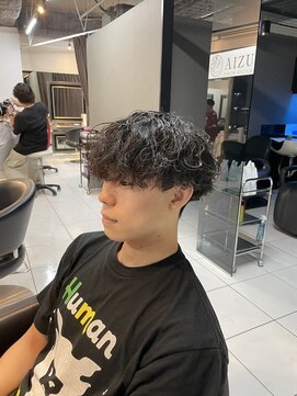 アイズ 海老名(AIZU) 波巻きパーマ　ツイストスパイラル　マッシュパーマメンズ