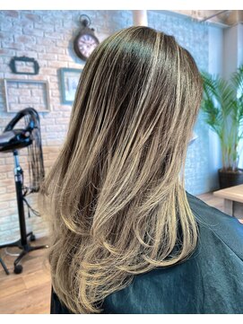 アフィナー 上大岡(Afinar) ♪【ブリーチ2回以上】エアタッチバレイヤージュ