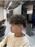 スペインカール　ハイライトカラー　ケアパーマ　海老名メンズ