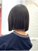 顎下1センチで圧倒的ストン感切りっぱなしボブ