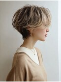 ショート×白髪ぼかしカラー