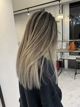 ヴィア 京都烏丸(Via) バレイヤージュ/ハイライト/ダブルカラー/ケアブリーチ