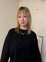 ノラ シンディ(NORA CYNDY) ローライト デザインカラー ハッシュカット シャギーレイヤー