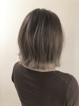 オルガ ヘアアンドメイク(Oluga hair&make) ホワイトベージュグラデーション