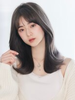 流れる顔まわりカット×韓国ヘア 7トーン 暗め透明感ツヤカラー
