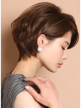 ロビー 表参道(ROBBY) ショートボブ/前下がり/前髪長め/30代・40代/ワンカールパーマ