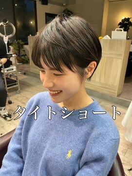 コワファーストナガサキシャンプーボーイ(COIFF1RST NAGASAKI SHAMPOO BOY) 大人ショートボブ