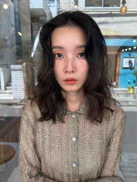 ヒュージ 三軒茶屋(huge) ウルフパーマ/くるくるパーマ/スパイラルパーマ/レイヤーカット