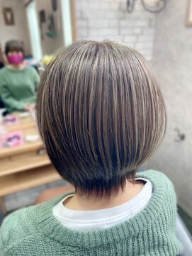 ボブフルール(BOB fleur) アッシュ コンパクトショート