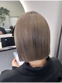 ブラウンベージュ