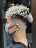 メンズショート、バレイヤージュスペインカール、フェードカット