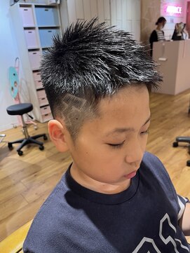 アヴァンス 天王寺店(AVANCE.) 【メンズ特化】キッズカット×刈り上げ×ラインアート