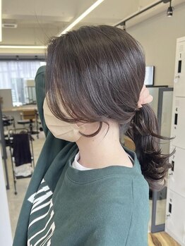 リジー(Litzy)の写真/【女性専用サロン/全席半個室】お顔の印象を変える顔周りのカットで垢抜けスタイルに♪小顔見せ効果も◎
