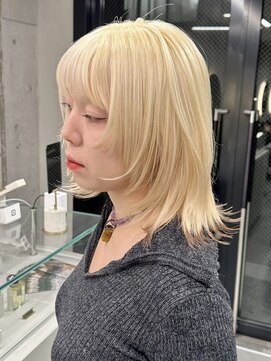 ソル ジングウマエ(SOL JINGUMAE) ハイトーンカラーブリーチペールカラーブロンドシルバーレイヤー