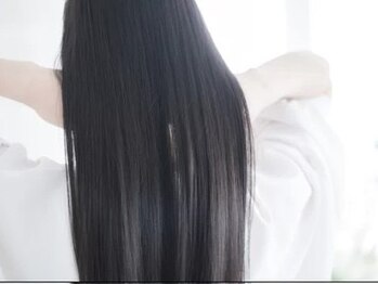 ルームヘアープレイグラウンド(RooM Hair Playground)の写真/雨の日も気にせず過ごせる♪思わず触れたくなるまとまり抜群の美髪ストレートへ＊