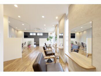 aluu hair design　中山寺店