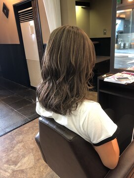 ナトゥーラ 岐阜(Natura) アッシュベージュ