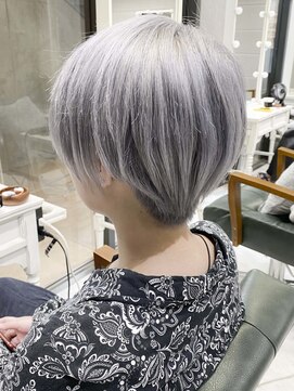 デイズ(days) 前下がりショートボブ/ハンサムショート/耳掛け/イメチェンwe