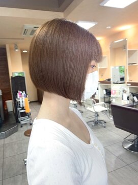 ブレス 小阪店(brace) 明るめベージュ×ミニボブ☆