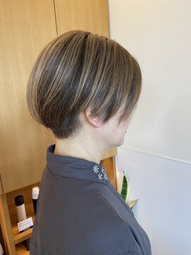 ヘアーウニール(Hair Unir) ハイトーングレイカラー