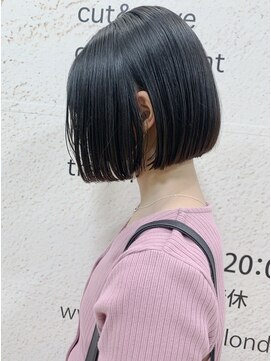 モリオ フロム ロンドン サッポロファクトリー店(morio FROM LONDON) 【morio札幌】札幌ショート　大人かわいい黒髪ぱつっとボブ