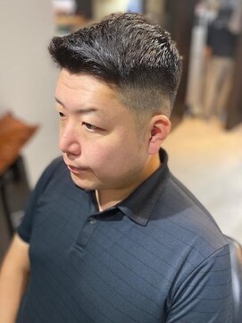バーバーバー 四谷(BARBER-BAR) 大人の刈り上げスタイル