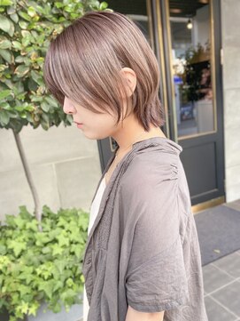 レフ(LEF) ショートヘア/ケアブリーチ/ボブウルフ/髪質改善/ミルクティー