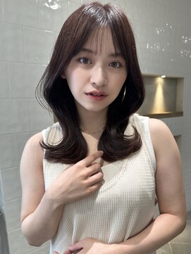 アイヴィ 表参道(IVY) フェイスレイヤーくびれミディアム【肥田亜沙美】