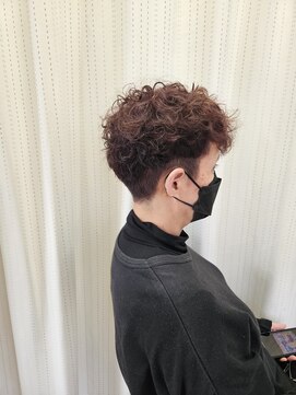 美容室ロゼ 上名古屋店 2ブロ　ショート