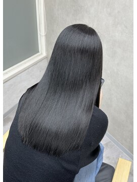 ソア フレア(soa FLEAR) 高濃度水素を使用したトップレベルの縮毛矯正