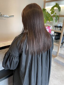 メデル(mederu) 透明感カラーブラウン大人可愛い20代30代40代セミロング前髪あり