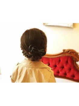 お子様連れのママにも人気☆女性スタイリストのみのサロンなので、周りを気にせず過ごせます♪