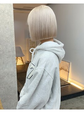 バサースト(BATHURST) ホワイトボブ