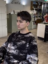 ルィーズ(Lui:z) ツーブロックアップバングリバースショート