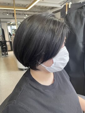 ジエクト アイロ(The Ect ilo) 大人クールショートボブ×ブラックカラー