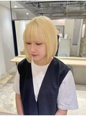 ハイトーンボブ　金髪　ブロンド
