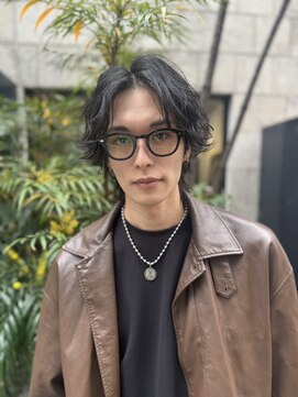 メルト 新宿(Melt) ニュアンスカールでラフにカッコよく