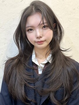 ライン(LINE) 韓国風/レイヤー/小顔/前髪カット/髪質改善/グレージュ/透明感