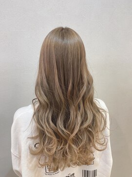 ニューカマー バイ ヘッドライト シブヤ(NEW COMER by HEADLIGHT shibuya) ミルクティーベージュ　透明感カラー　10代20代