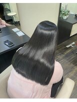 ヨンセンチメートルヒロサカ(4cm HIROSAKA)&nbsp;黒髪ロング