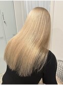 ブロンドヘアー