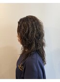 くせ毛を楽しむカーリーガール　ロングレイヤー