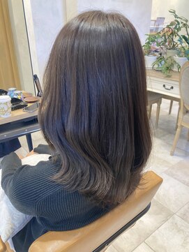 オリーブ系ダークトーン