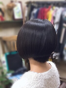 美容室 ズーム(ZOOM) アシンメトリー前下がりボブ